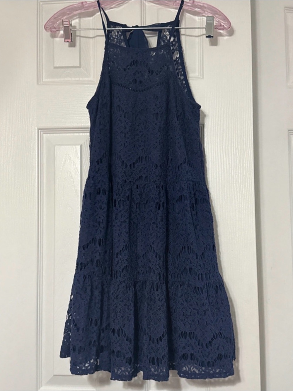 Speechless navy blue lace sleeveless halter shift dress Size US XS.